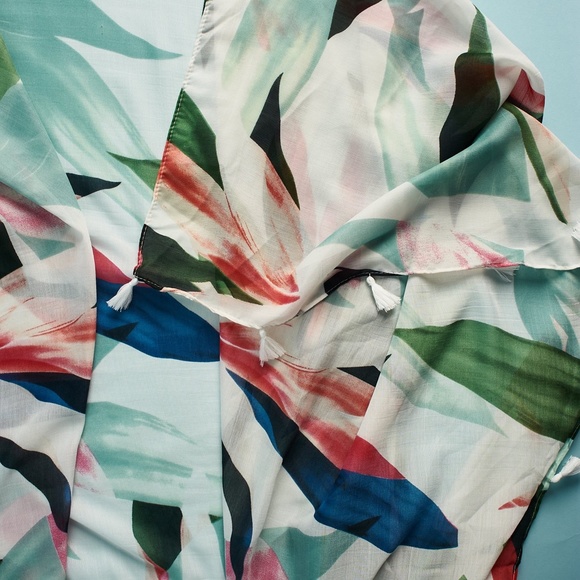 Subtle Luxury Birds of Paradise Pareo Sarong Scarf - Picture 6 of 6